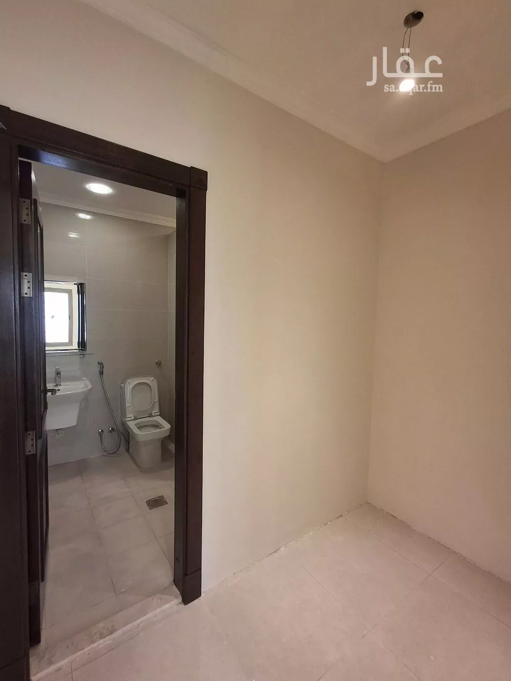 شقة 5 غرف في الزهراء 5