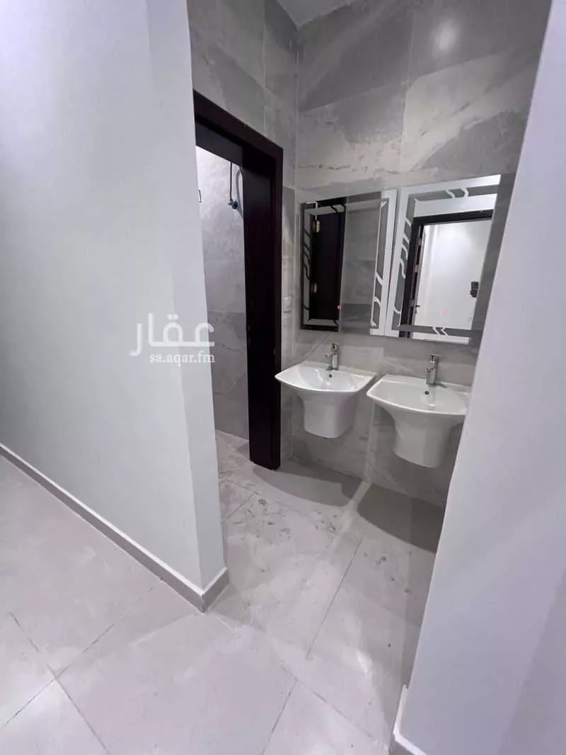 شقة 4 غرف في الواحة 5