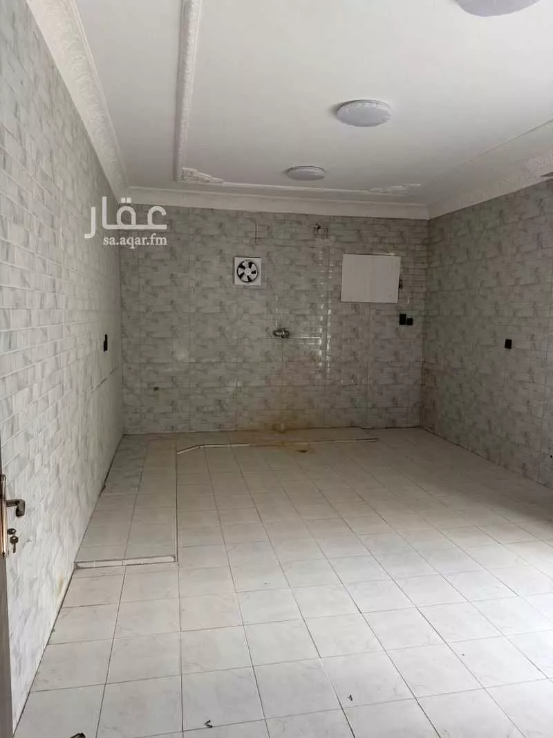 فيلا 12 غرف في بدر 4