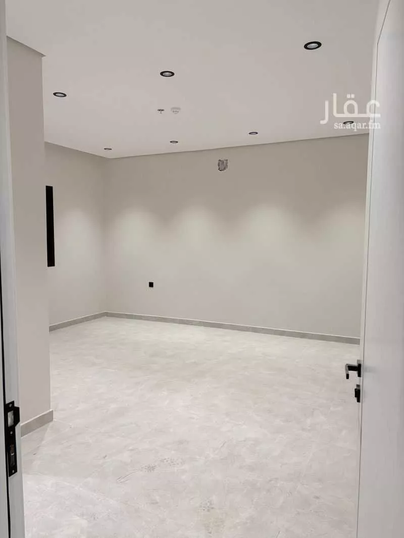 شقة 3 غرف في الحمرا 4