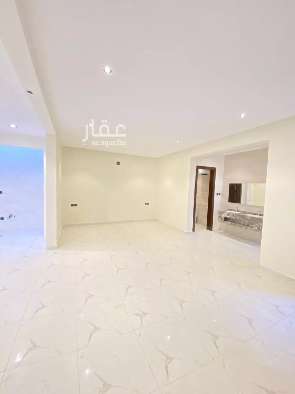 6 bedroom villa in Al Uraija Al Gharbiyah, Riyadh 8