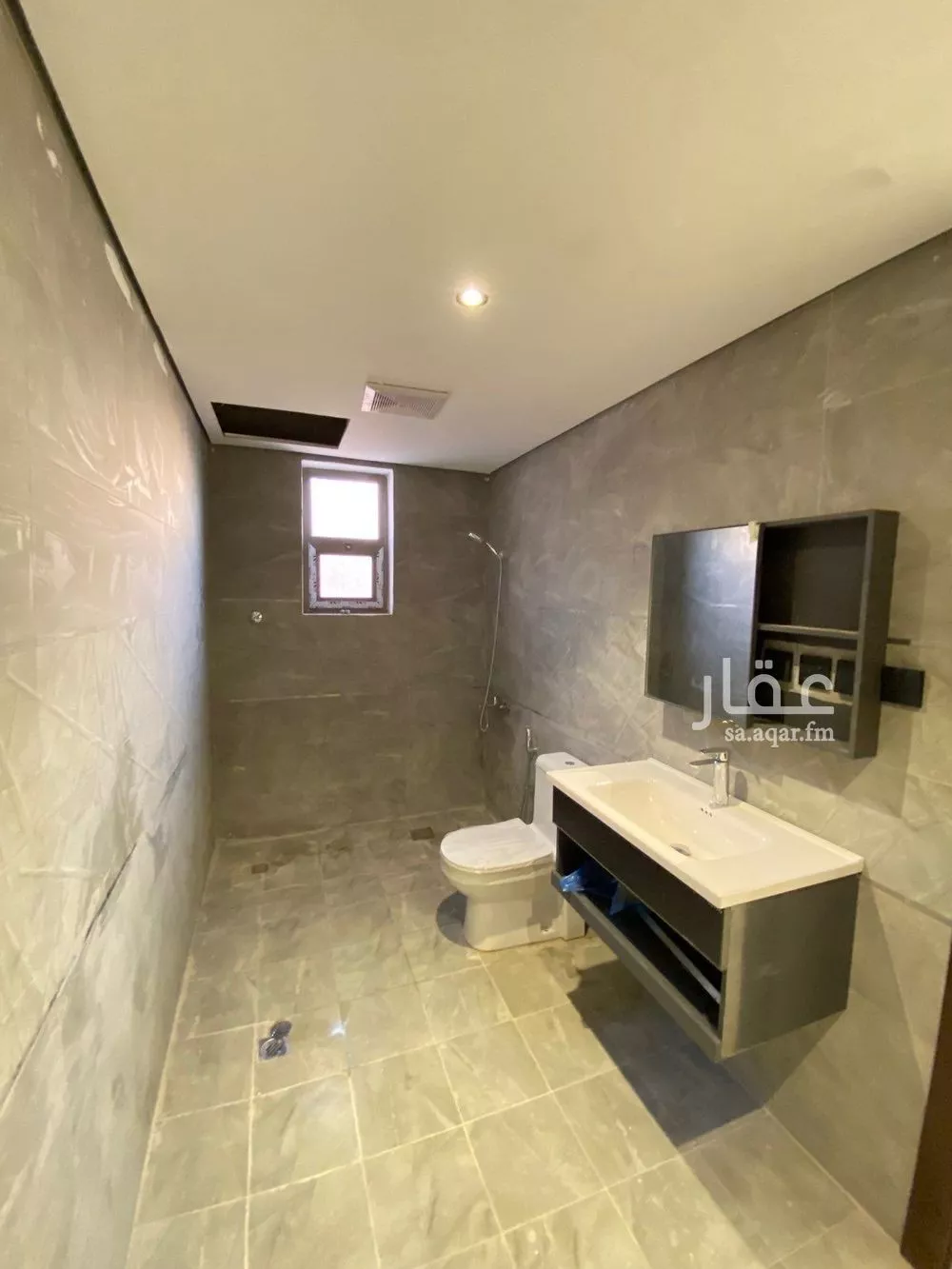 6 bedroom villa in Al Uraija Al Gharbiyah, Riyadh 18