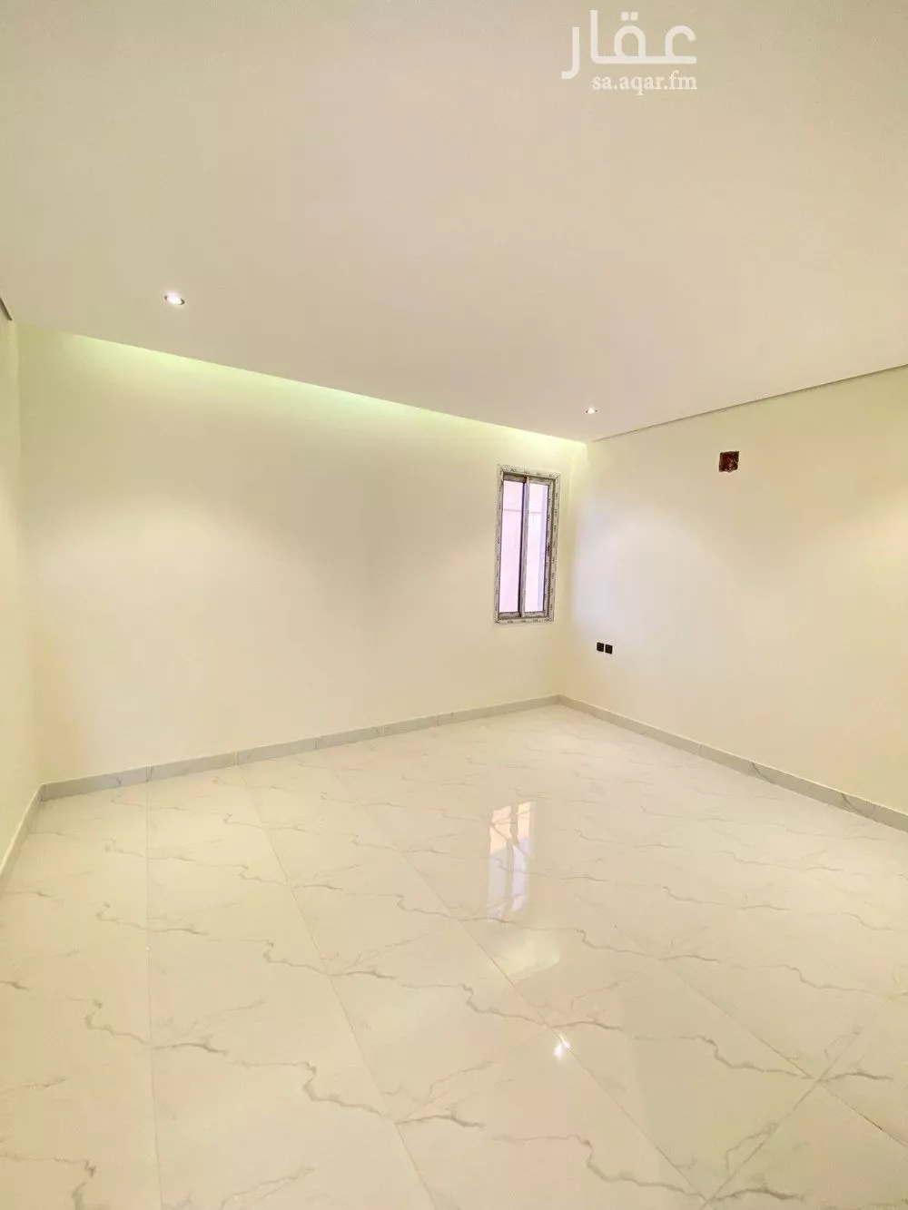 6 bedroom villa in Al Uraija Al Gharbiyah, Riyadh 24
