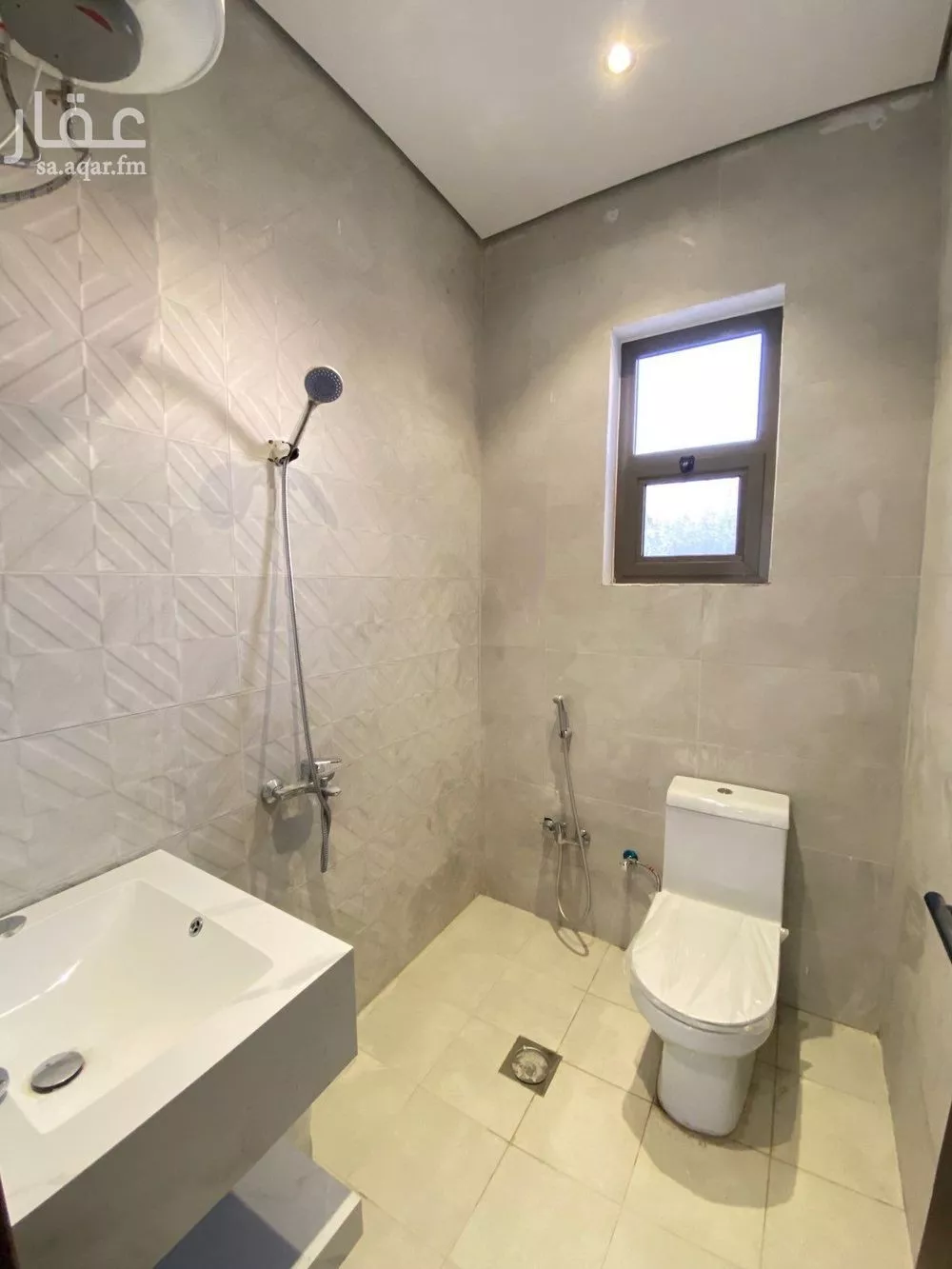 6 bedroom villa in Al Uraija Al Gharbiyah, Riyadh 26