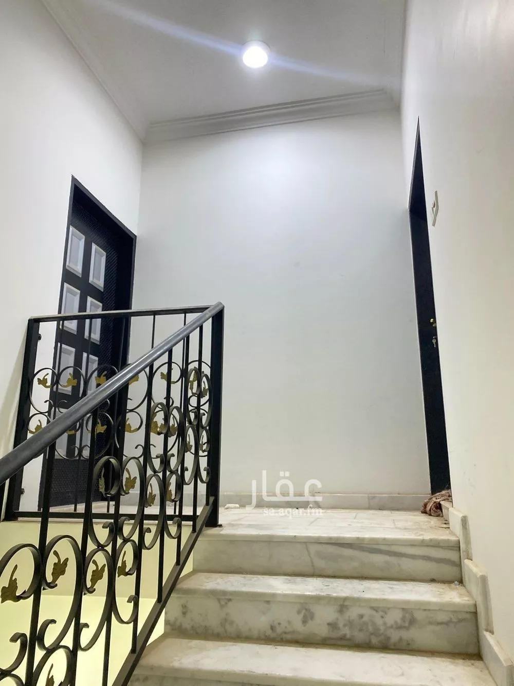 3 bedroom floor in Al Hazm 2