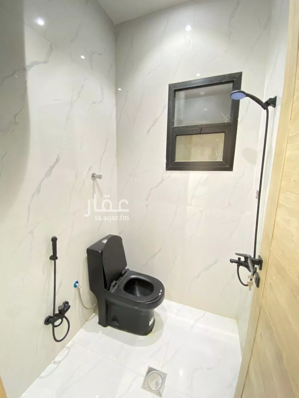 6 bedroom villa in Al Uraija Al Gharbiyah, Riyadh 23