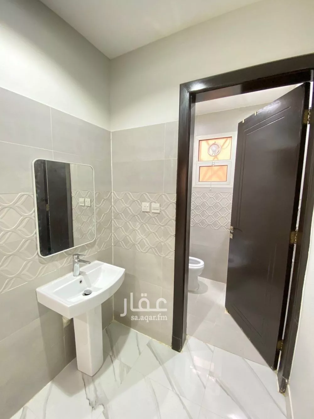 3 bedroom apartment in Al Hazm 4