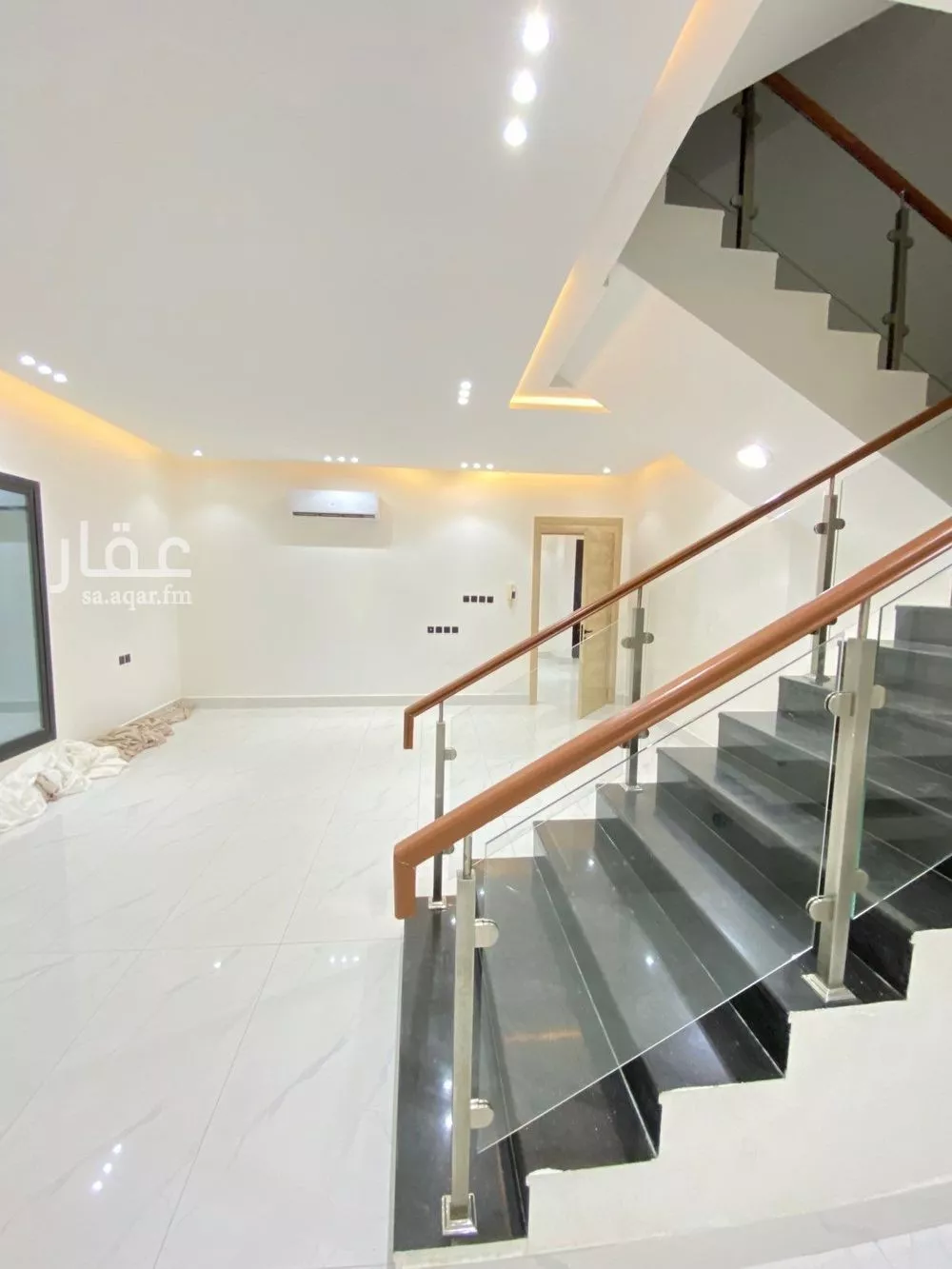 6 bedroom villa in Al Uraija Al Gharbiyah, Riyadh 11