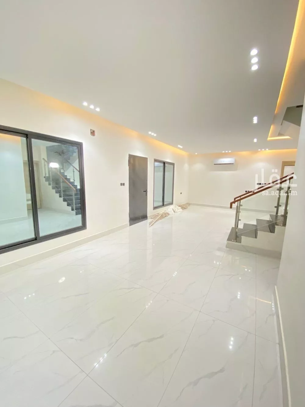 6 bedroom villa in Al Uraija Al Gharbiyah, Riyadh 10