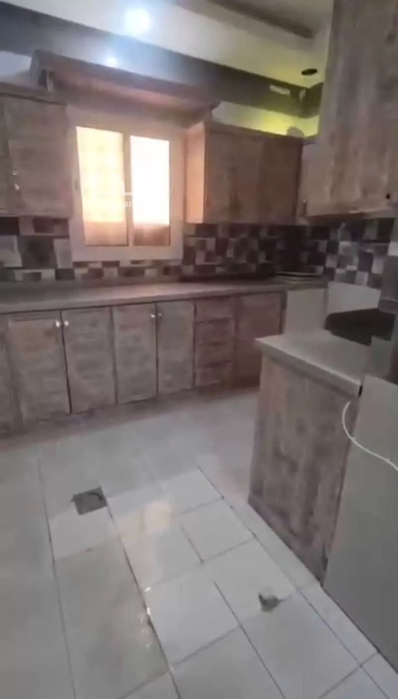 9 bedroom apartment in Al Qairawan 4