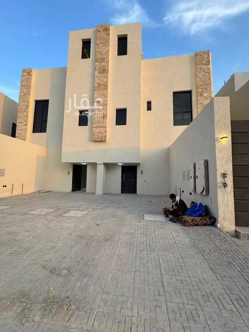 5 bedroom floor in Badr 1