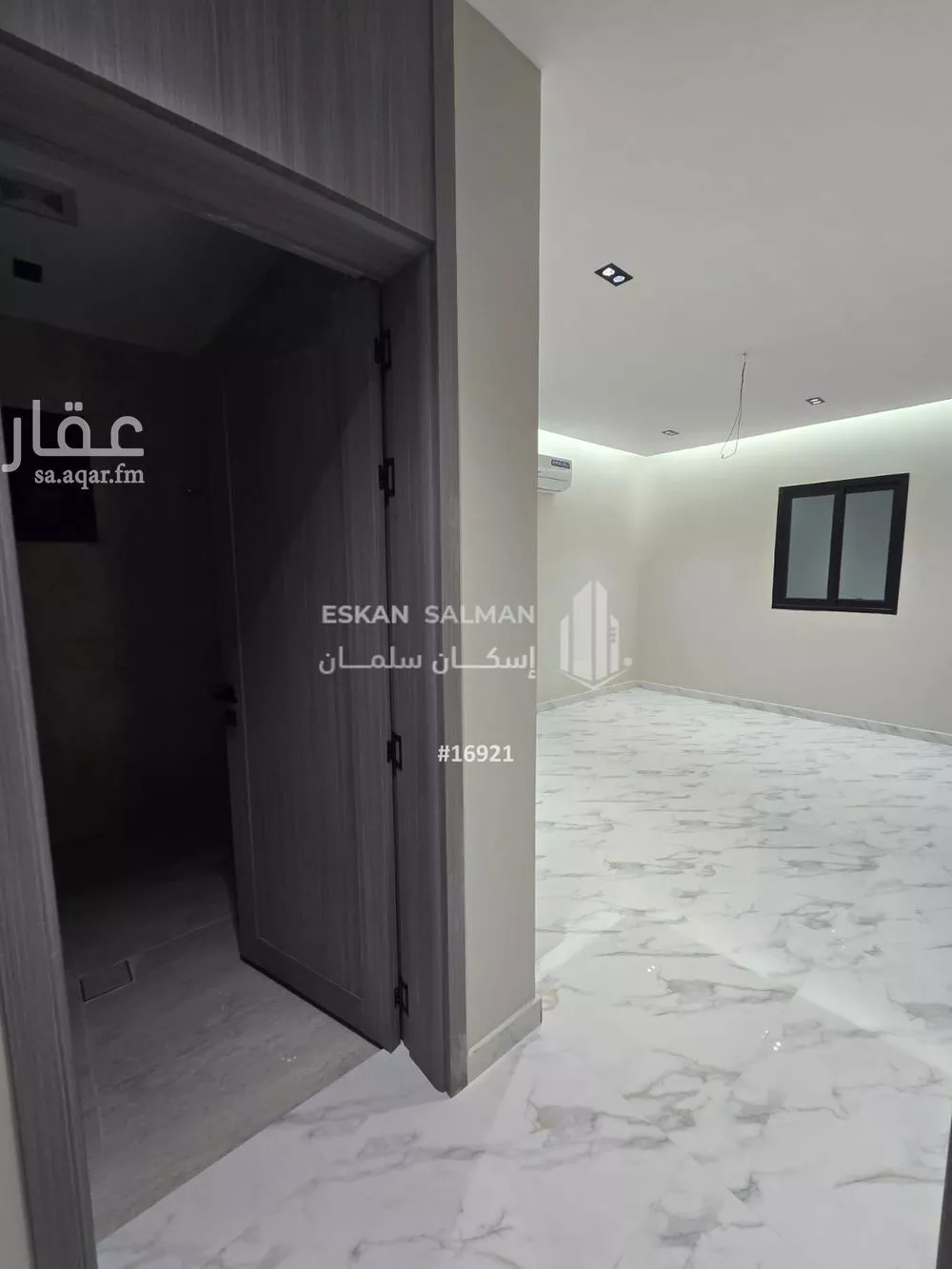 فيلا 9 غرف في الشراع 3