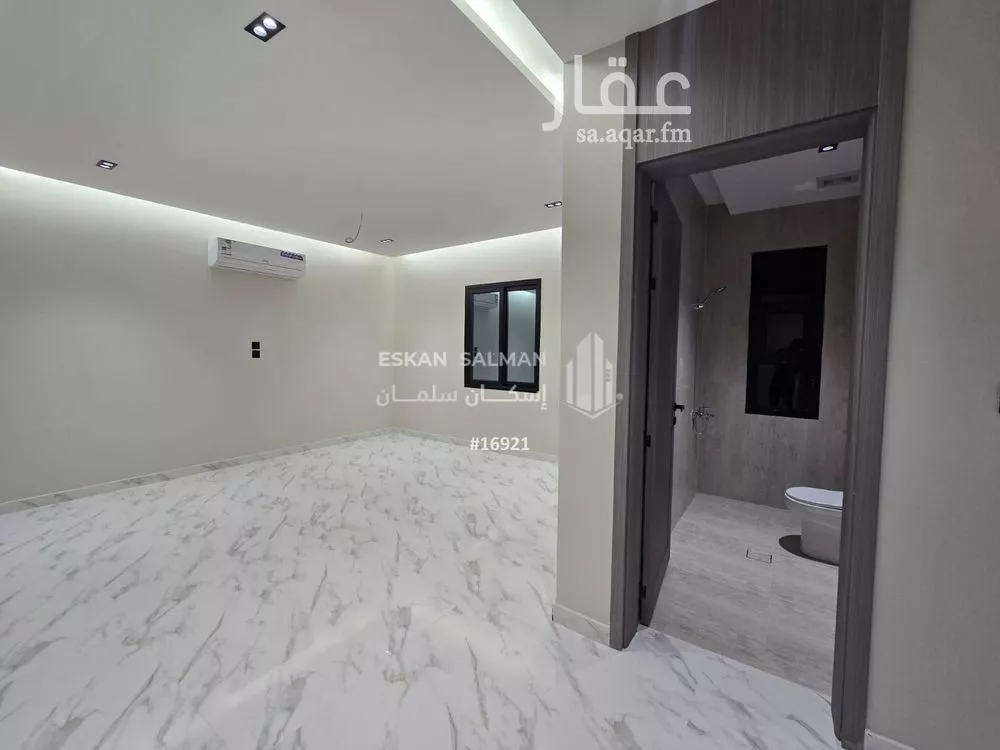 فيلا 9 غرف في الشراع 2