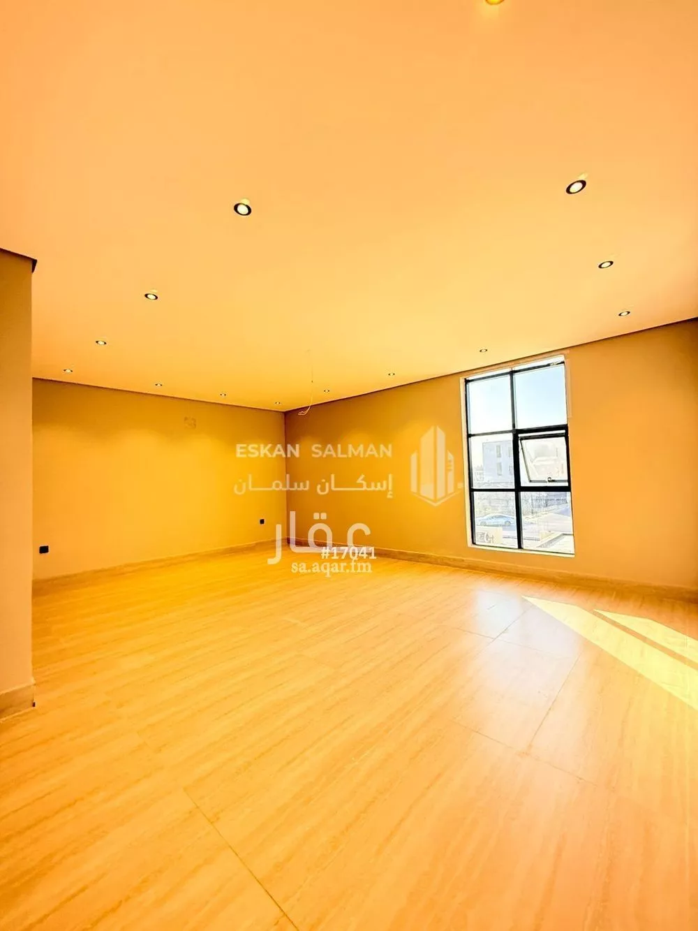 فيلا 8 غرف في الامواج 2