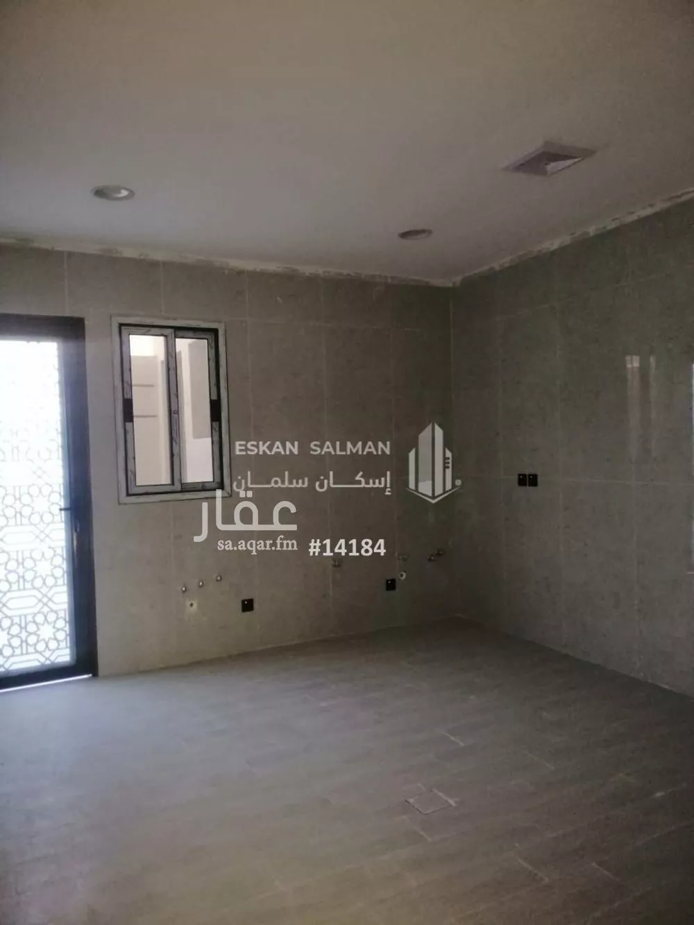 فيلا 8 غرف في ضاحية الملك فهد 4