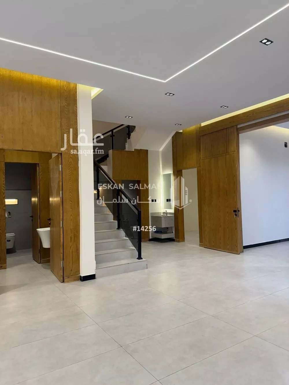 5 bedroom villa in Al Janadriyah 3