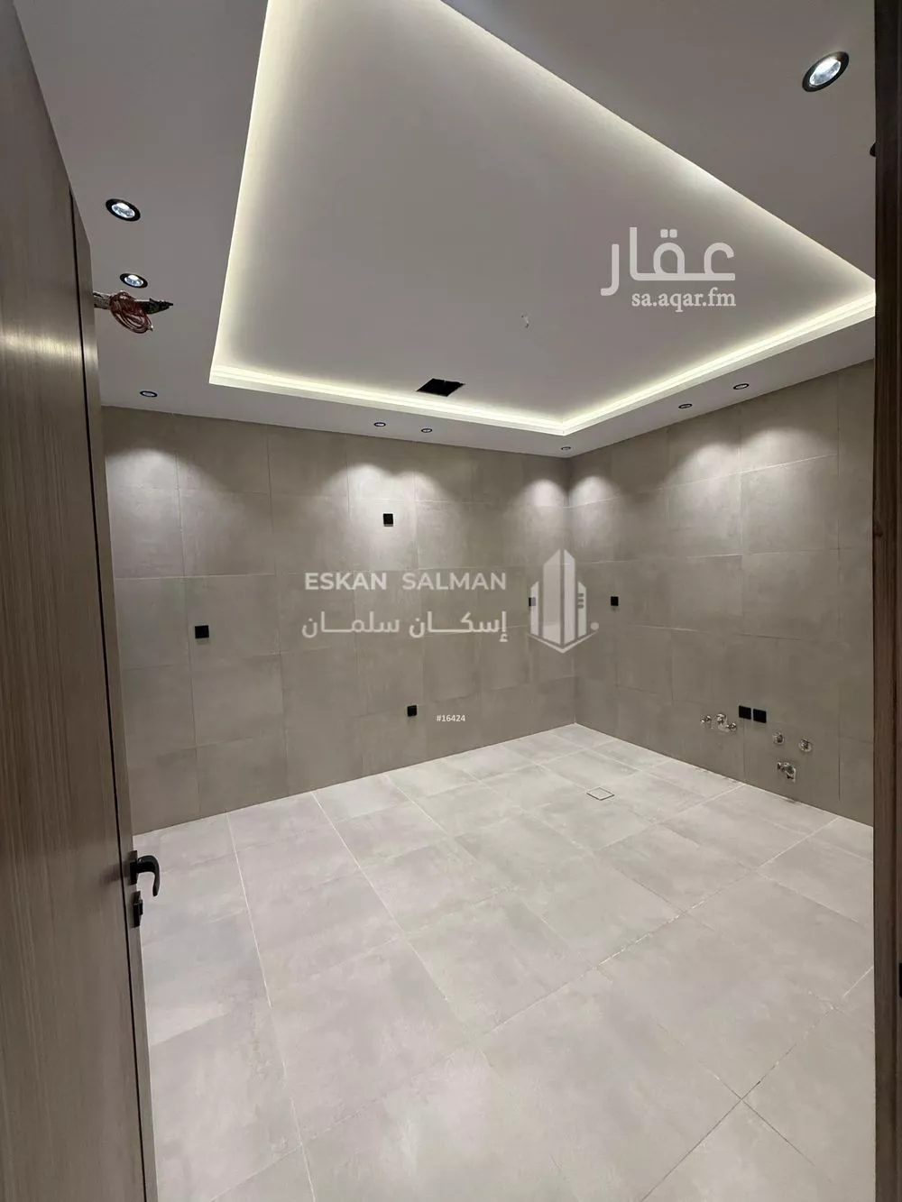 فيلا 10 غرف في الملك فهد 4