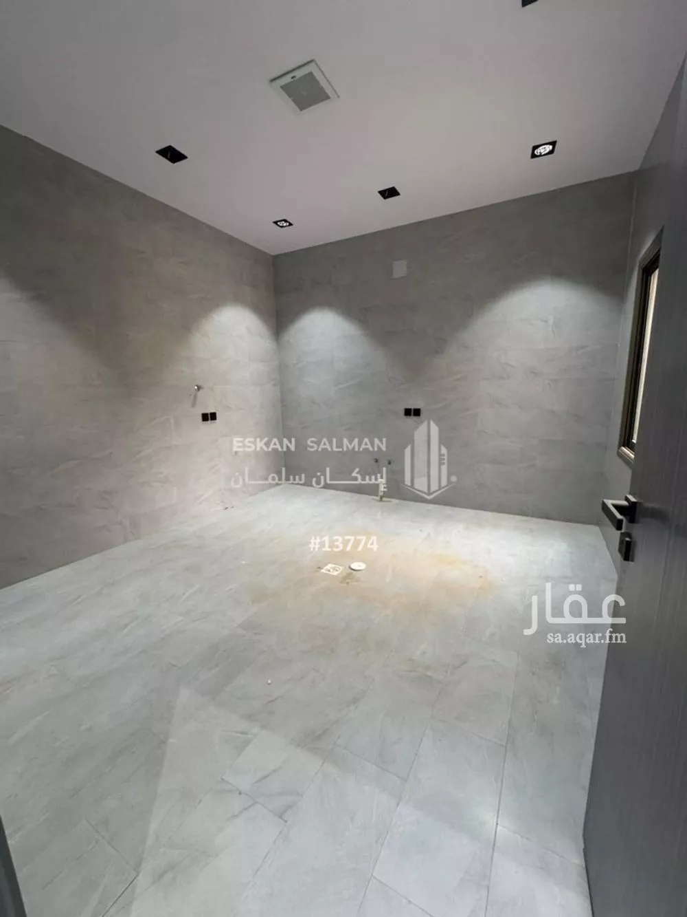 فيلا 8 غرف في عكاظ 5