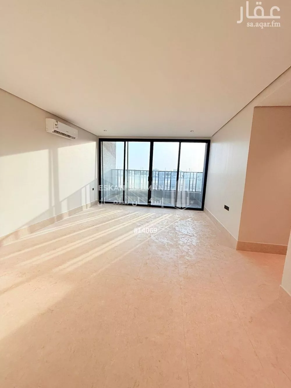 شقة 4 غرف في الحمرا 4