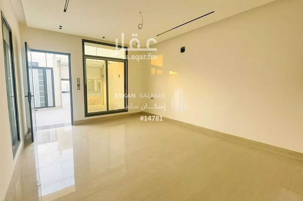 فيلا 5 غرف في ضاحية الملك فهد 4