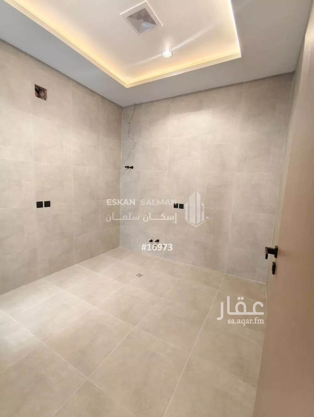 فيلا 8 غرف في عكاظ 3