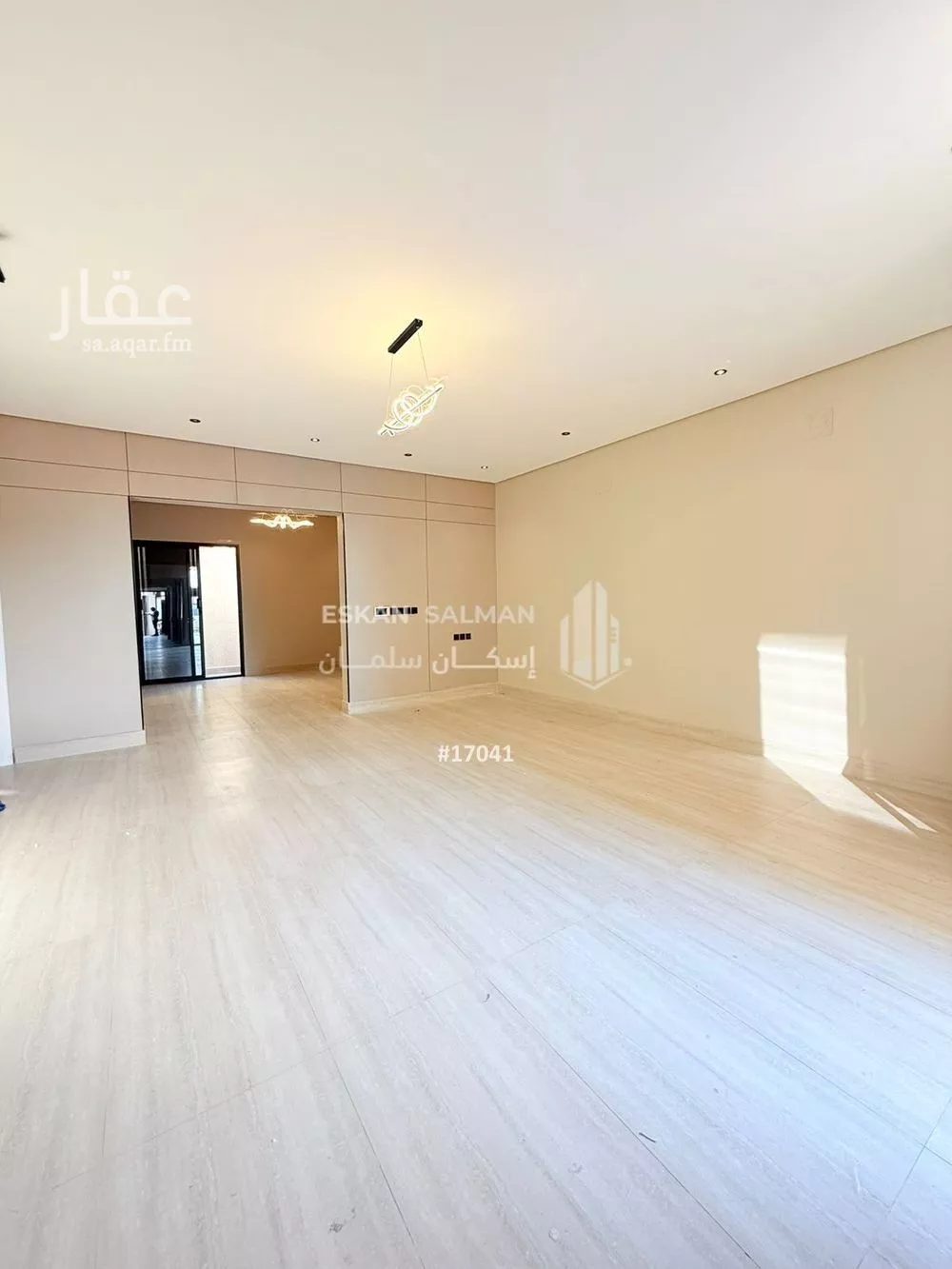 فيلا 8 غرف في الامواج 3