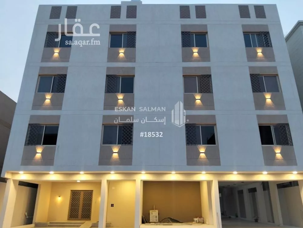 4 bedroom apartment in King Fahd 5