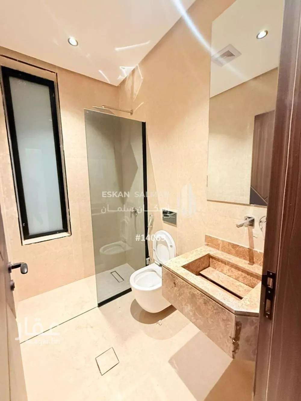 شقة 4 غرف في الحمرا 3