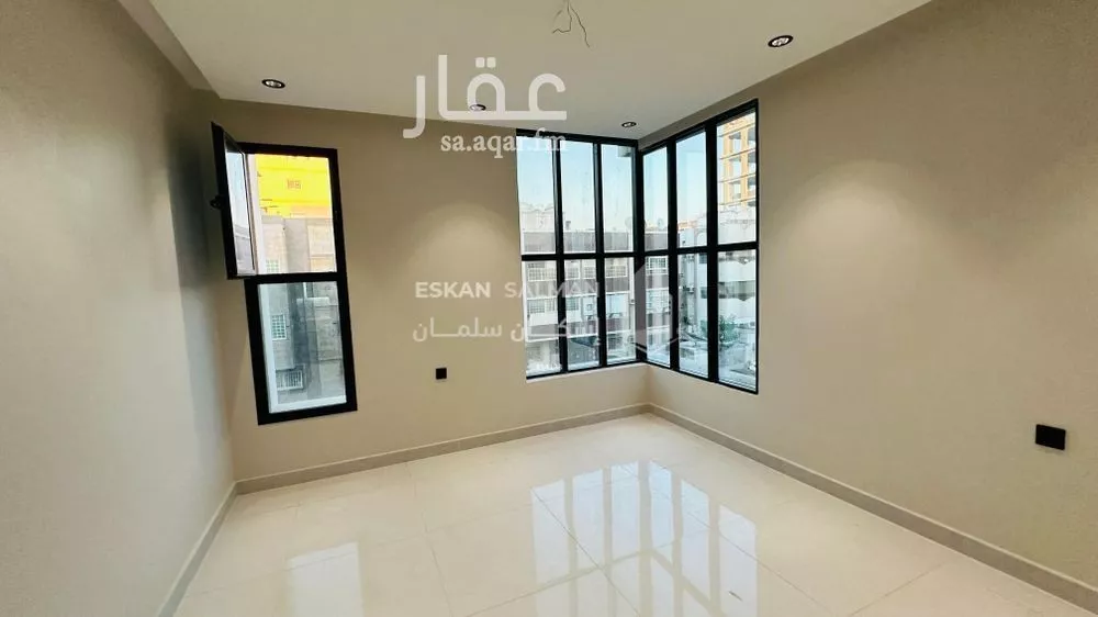 شقة 4 غرف في مشرفة 4