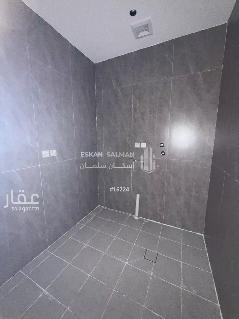 فيلا 12 غرف في الامواج 2