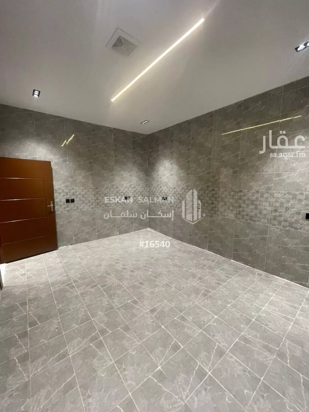 شقة 6 غرف في الرمال 4