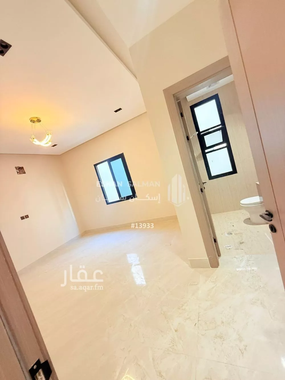 فيلا 9 غرف في الامواج 5