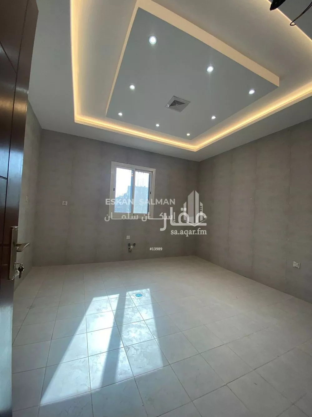 شقة 6 غرف في الريان 4