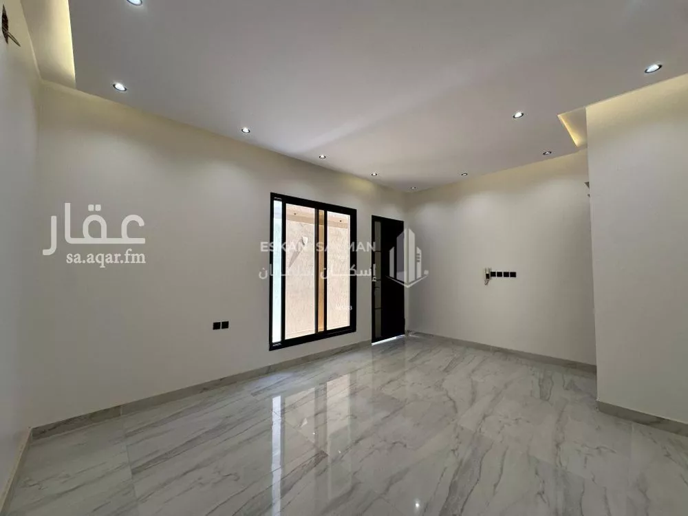 شقة 5 غرف في الرمال 4