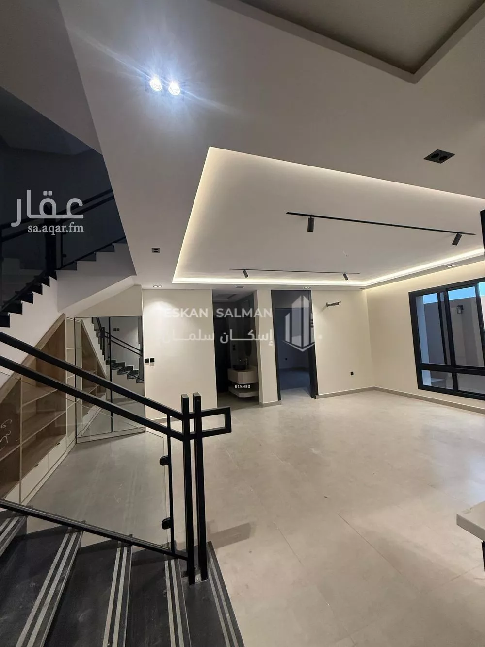 فيلا 8 غرف في الملك فهد 3