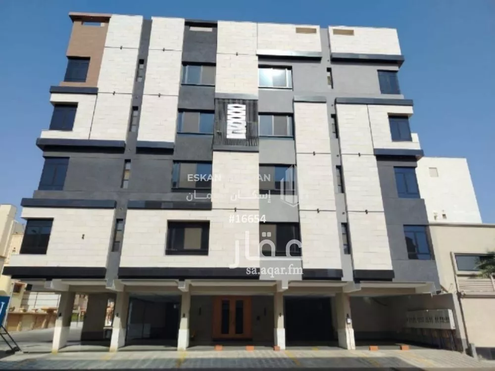 4 bedroom apartment in Al Marwa 1