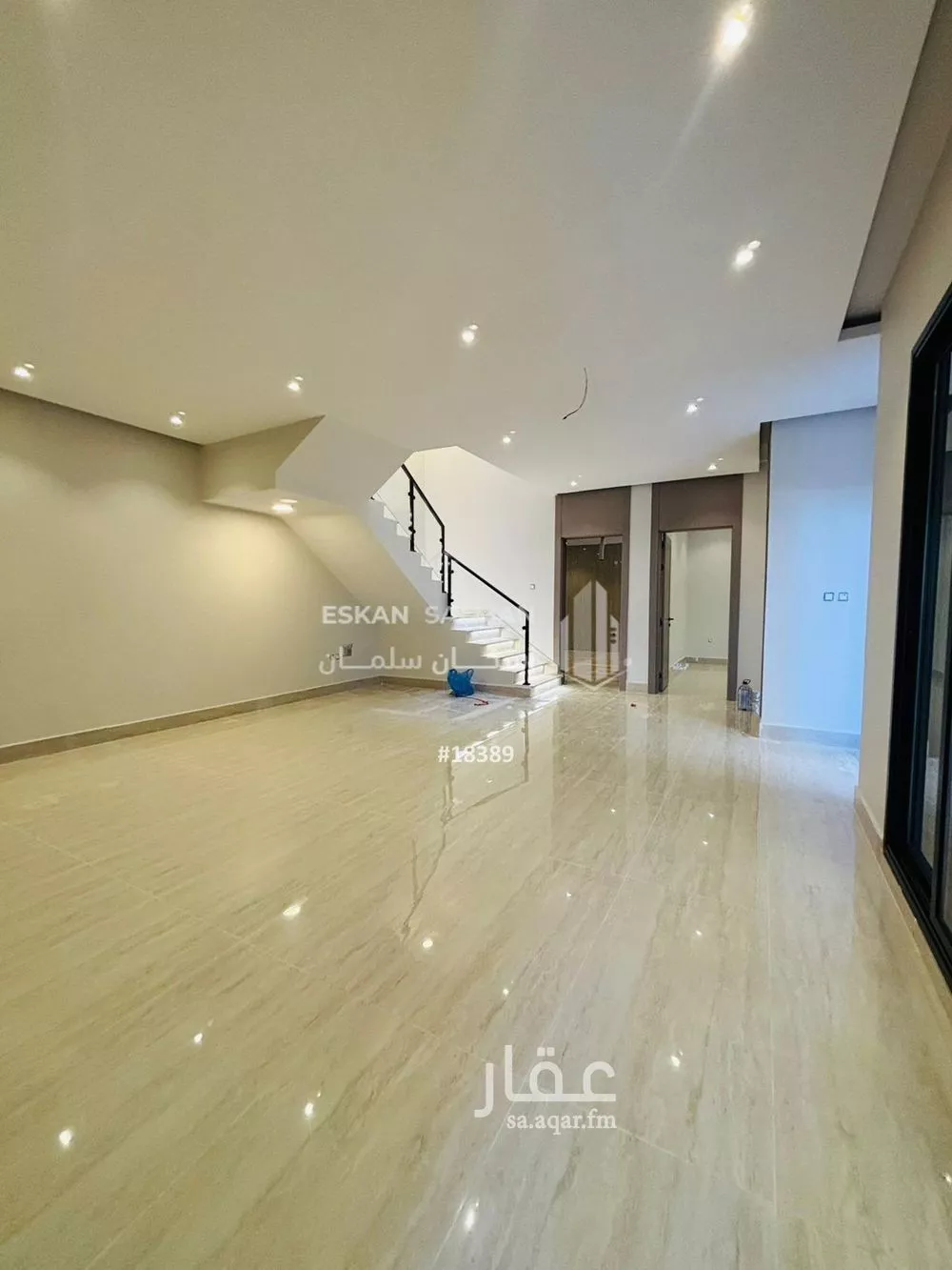 فيلا 8 غرف في ضاحية الملك فهد 4