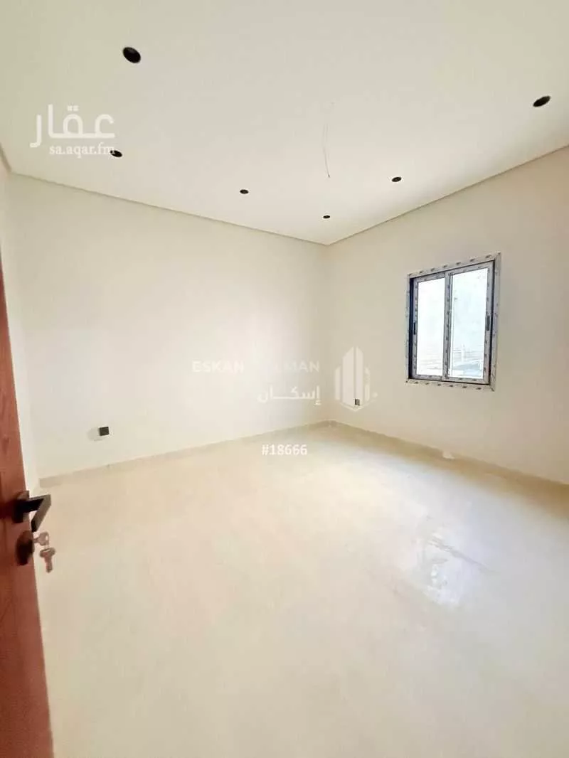 فيلا 8 غرف في الامواج 2