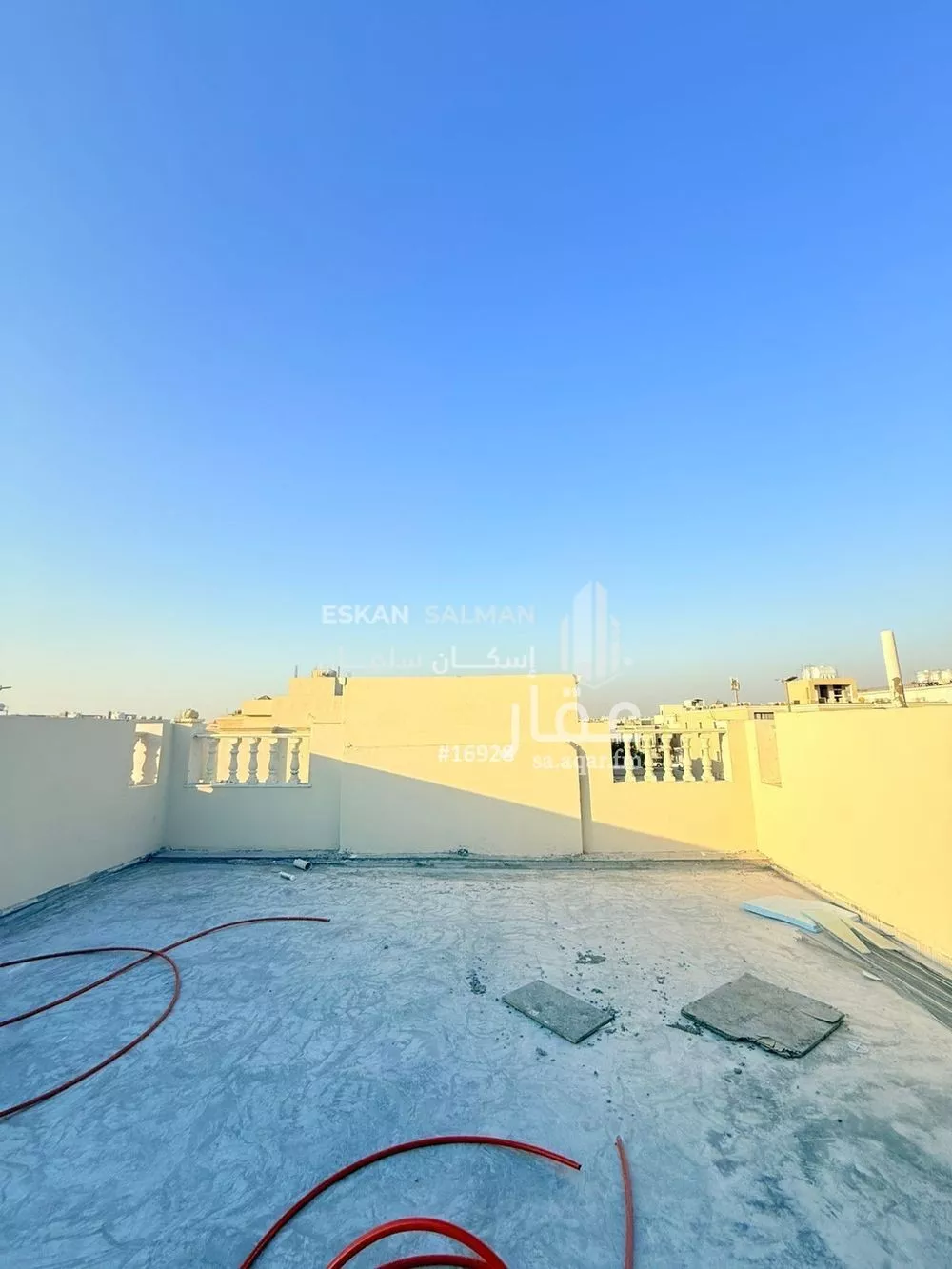 فيلا 8 غرف في الشراع 4