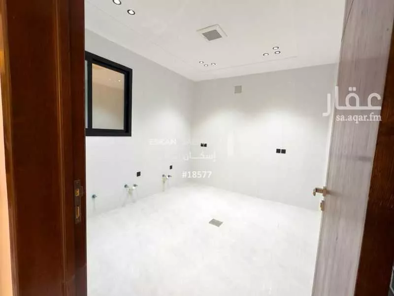 فيلا 8 غرف في ضاحية نمار 3