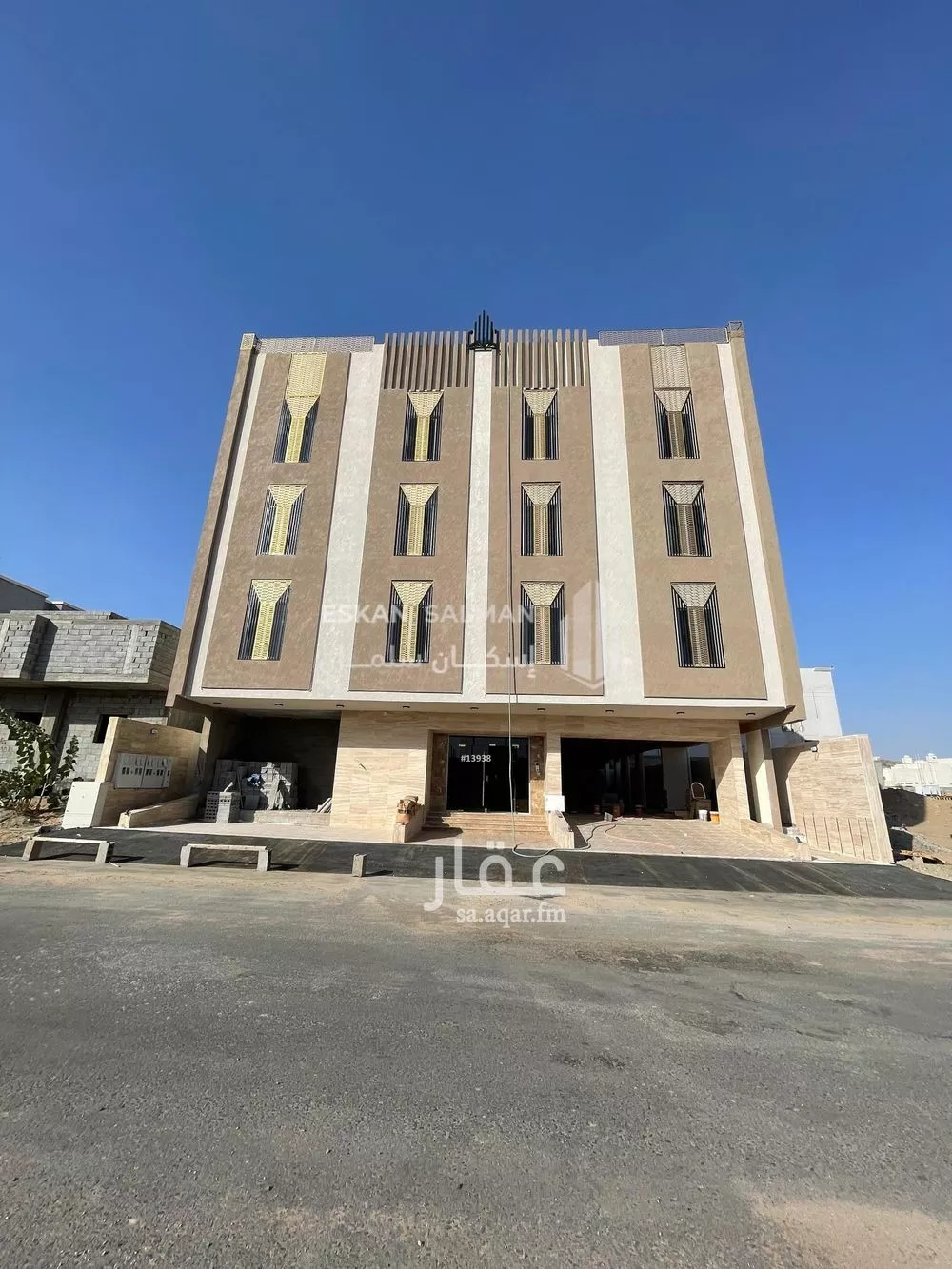 6 bedroom apartment in King Fahd 1