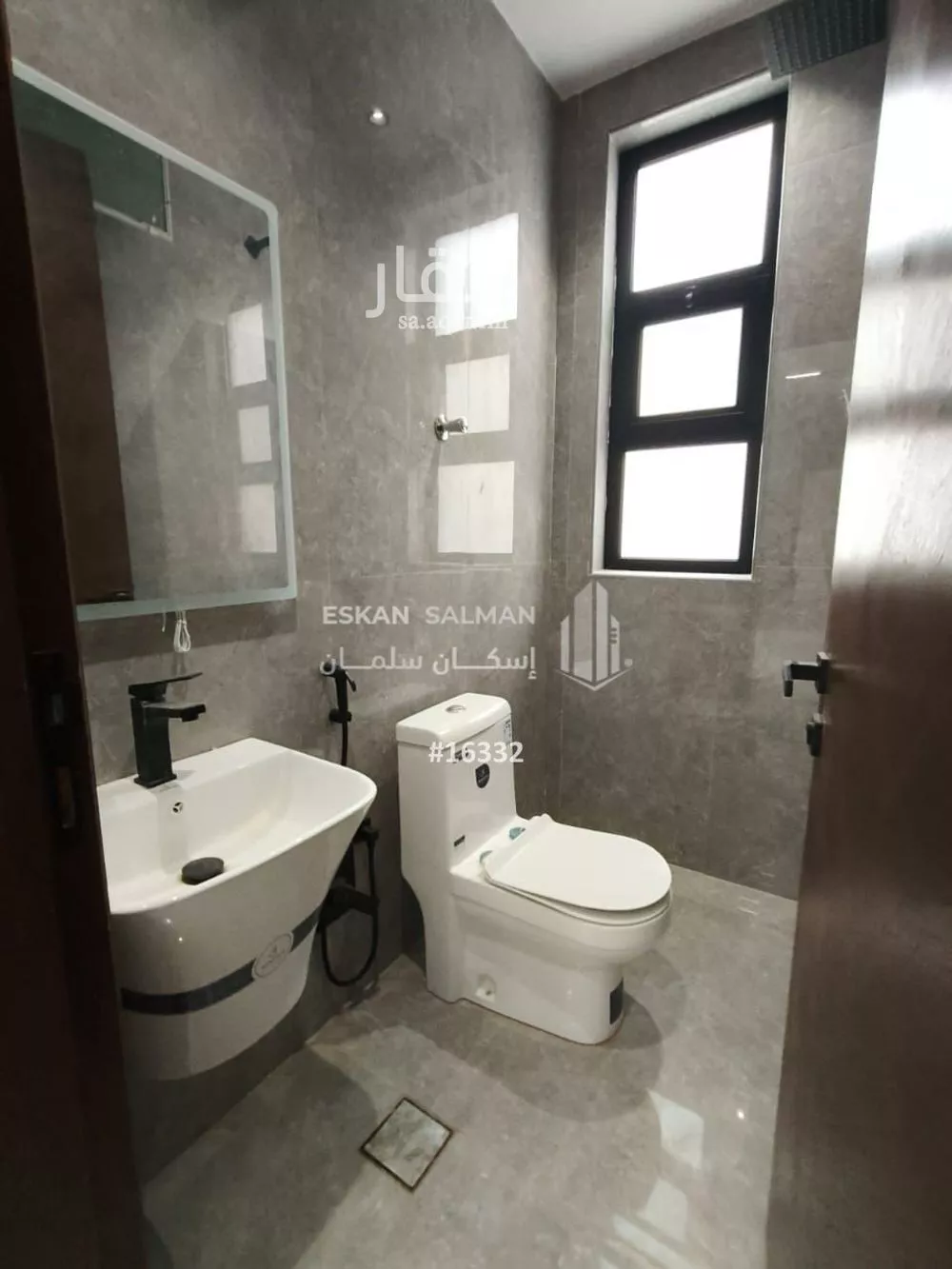 فيلا 7 غرف في المهدية 5