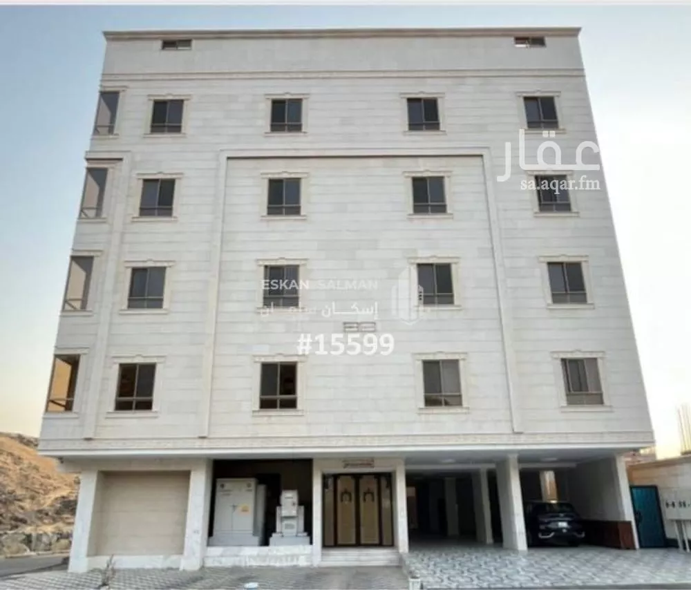 شقة 5 غرف في البحيرات 1