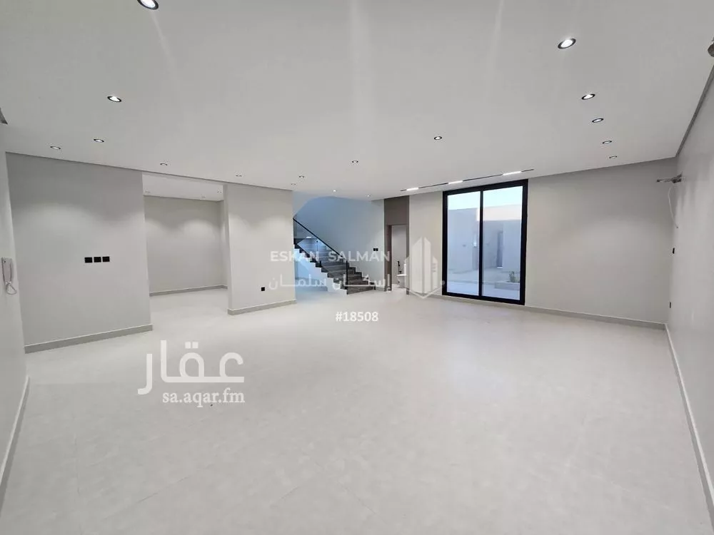 فيلا 8 غرف في الامواج 2