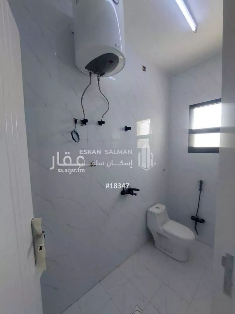 4 bedroom villa in Al Janadriyah 5