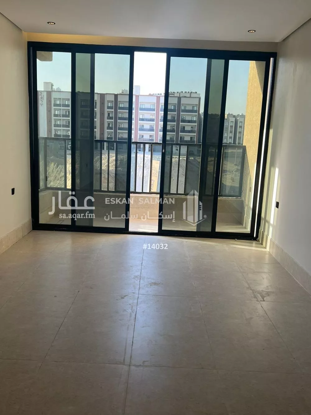 شقة 5 غرف في الحمرا 3