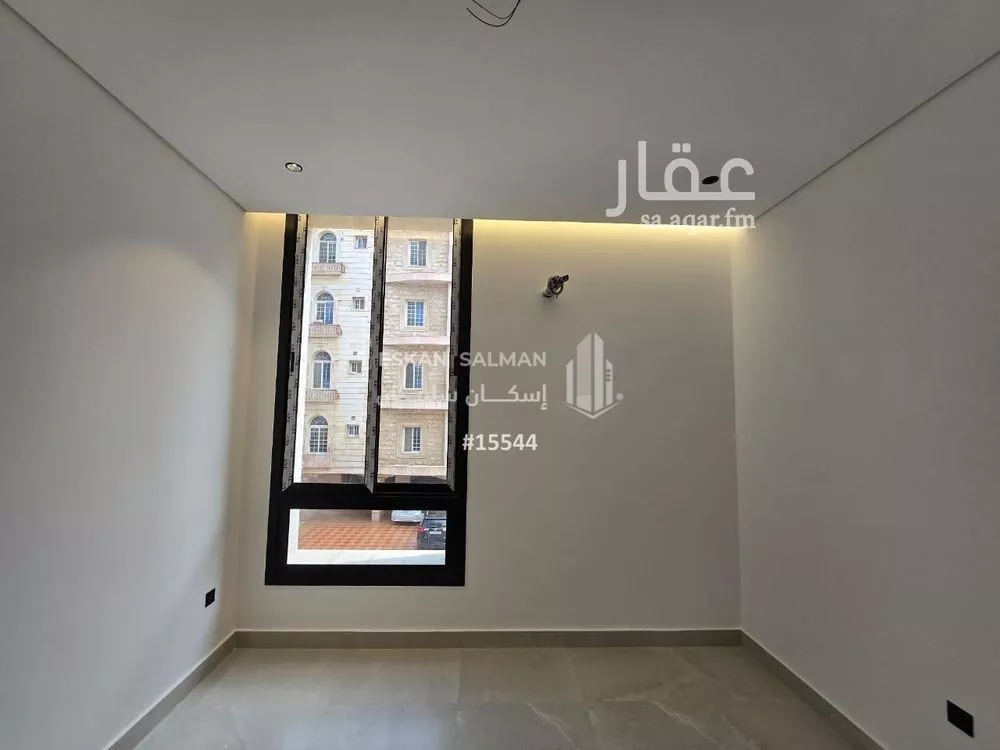 شقة 4 غرف في الزهراء 4