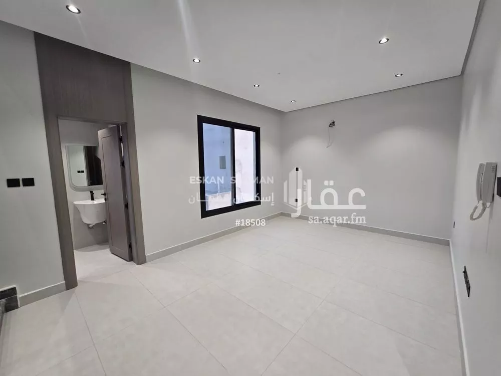 فيلا 8 غرف في الامواج 3