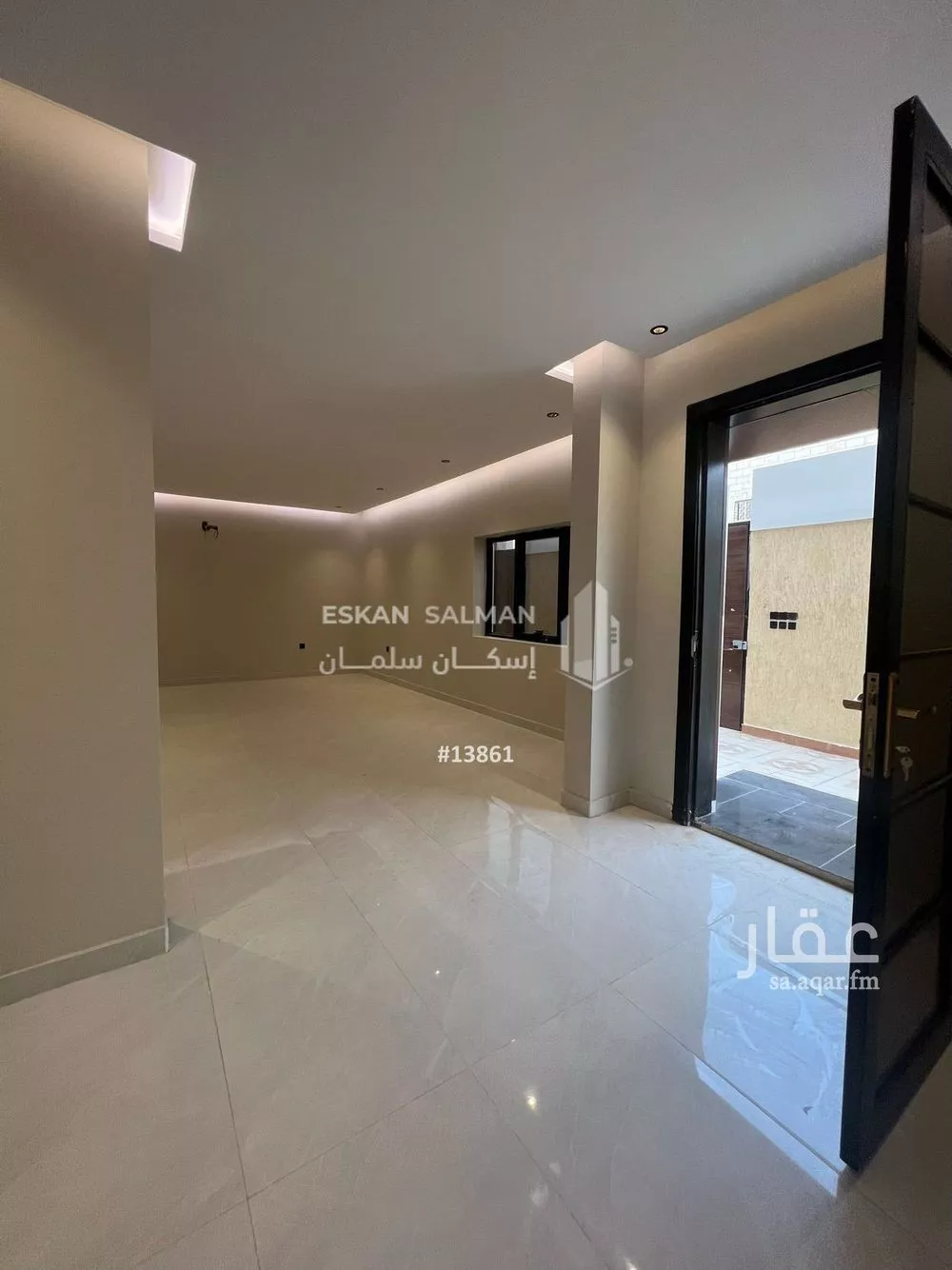 فيلا 8 غرف في الملك فهد 2