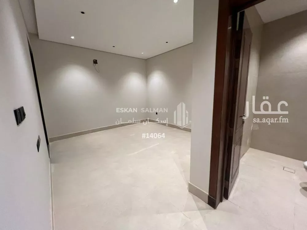 فيلا 6 غرف في النظيم 3